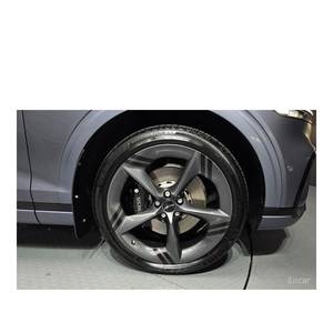 Genesis GV70 2.5T Gasolina 2WD con Caja de Cambios Automática, Asientos de Cuero, Cámara Trasera - Julio 2024, 9,475 km, Volante a la Izquierda - Product Image 5