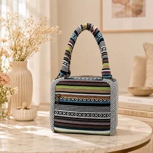 Sac cosmétique en jute multicolores de qualité supérieure |   Sac de transport réutilisable avec poignée durable et fermeture éclair |   Qualité d'exportation OEM, vente en gros en Inde - Product Image 4