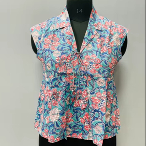 เสื้อกล้ามผ้าฝ้ายพิมพ์ลายด้วยมือสำหรับผู้หญิง แขนสั้น สไตล์ลำลอง เป็นมิตรกับสิ่งแวดล้อม ลายดอกไม้สไตล์ญี่ปุ่น ติดกระดุมด้านหน้า ของขวัญสำหรับเธอ - Product Image 1