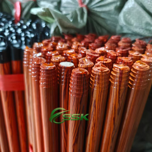 ด้ามไม้ยูคาลิปตัสคุณภาพสูง เป็นมิตรกับสิ่งแวดล้อม หุ้มด้วยพีวีซี หัวไม้กวาดสีน้ำตาล ขนแปรงแข็ง ไม่มีขนปลอม - Product Image 1