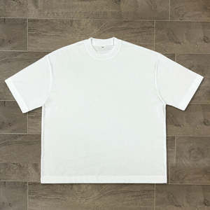 T-shirts décontractés pour hommes de haute qualité, blancs, personnalisables, 100 % coton, avec des caractéristiques de séchage rapide, respirantes et écologiques - Product Image 1