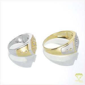 Anillo de Plata 925 con Diamante Cultivado en Laboratorio para Hombre, Estilo Sello Geométrico de Dos Tonos, Venta al Por Mayor para Compradores Globales de Joyería - Product Image 6