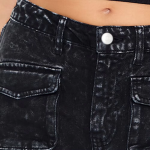 Shorts pour femmes les plus vendus, vêtements de sport, shorts en denim noir de haute qualité, écologiques, taille haute, avec poches à rabat, logo personnalisé OEM - Product Image 6