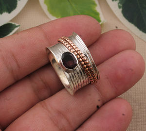 Anillo de Boda de Granate Rojo de Lujo, Plata de Ley 925, Engaste Cuadrado Hecho a Mano, Clásico para Mujer, Joyería de Moda - Product Image 4