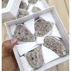 Pirita Natural de Perú en Bruto, Caja de Cristales, Clúster Metafísico, Decoración para el Hogar, Piedra en Bruto al por Mayor - Product Image 1