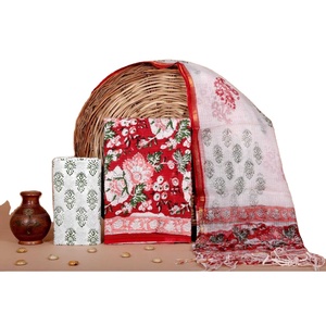 Conjunto de traje Kantha hecho a mano con algodón 100% ecológico para mujer, con bordado de motivos florales y dupatta Kota Doria - Product Image 1