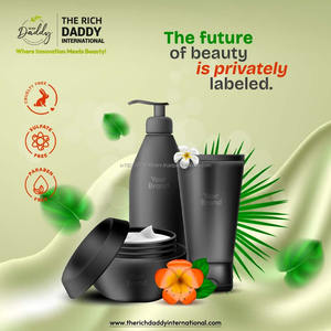 Leche Limpiadora Facial Suave Ultra Glow, Fórmula 100% Herbal, Envase de 120 ml, Para Spa, Venta al por Mayor, Nueva Llegada - Product Image 4