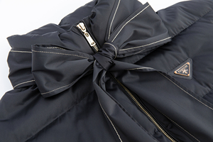 Women's Short <b>Quilted</b> <b>Jacket</b> With Bow Collar Full Sleeve Zipper Closure Winter Warm Coat Solid Color Puff Sleeve Design - Product Image 3