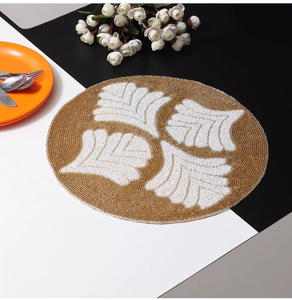Napperons de table de mariage de luxe personnalisables en perles de verre, faits à la main et brodés, réutilisables/jetables pour la maison, l'hôtel et les fêtes - Product Image 3