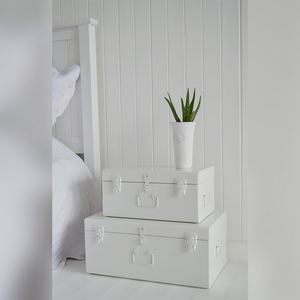 Caja de Almacenamiento Metálica Multifuncional de Diseño Moderno con Protección de Esquinas para Ropa Grande y Organización Elegante del Hogar - Product Image 1