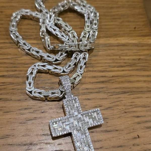 Pendentif Croix en Moissanite, Collier Maille Cubaine, Coupe Baguette, Bijoux Hip Hop de Luxe Sertis de Pierres - Product Image 2