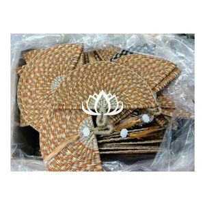 พัดมือสานจากหญ้าทะเลเกรดพรีเมียม ปี 2026 คุณภาพเยี่ยม เป็นมิตรกับสิ่งแวดล้อม ใช้สำหรับคลายร้อนและตกแต่งงานแต่งงาน หรือเป็นของขวัญ - Product Image 1