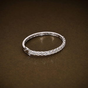 Pulsera de tenis de lujo con 50 diamantes redondos brillantes cultivados en laboratorio, certificados por IGI, en oro de 14K, elegante joya para bodas y fiestas. - Product Image 1