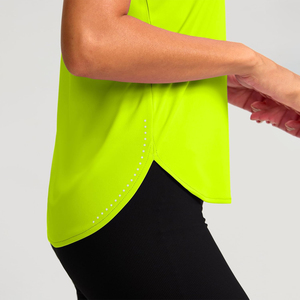 Athletic Womens Yoga Tops Custom <b>Stretch</b> Crop Fitness Shirt Breathable Gym Wear For Yoga Practice And Training Sessions - Product Image 4