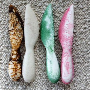 Ensemble d'outils à fromage en résine tendance, écologique, résistant au lave-vaisselle, durable, comprenant un coupe-beurre, une fourchette à fruits et un couteau à fromage en résine époxy, style 2026 - Product Image 4