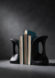 Porte-livres en métal lourd noir mat, texture moulée, décoration pour la maison et le bureau, article de vente en gros - Product Image 3