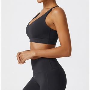 Custom Logo Front Women's Simple Seamless <b>Halter</b> <b>Neck</b> High Support Breathable Removable Pad Yoga Fitness Workout Sports <b>Bra</b> - Product Image 3
