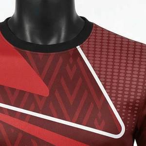 เสื้อผ้ากีฬาผู้ชายพิมพ์ลายแบบซับลิเมชั่นสั่งทำพิเศษ แขนสั้น แห้งเร็ว ระบายอากาศได้ดี คุณภาพพรีเมียม ผลิตในปากีสถาน ผ้าฝ้าย 100% - Product Image 5