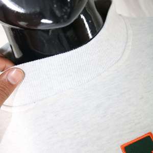 Sweat-shirt en molleton gris cendré UMIAMI à col rond, 100% coton, broderie appliquée, coupe ample unisexe, Info.fzyps Sports - Product Image 6