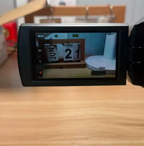 Videocámara HDR-CX610E 90% Nueva con Sensor CMOS Full HD, Wi-Fi y NFC, Zoom Óptico 20x, Proyector Integrado para Vlogging - Product Image 4