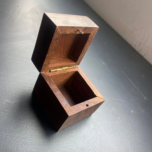 Boîte en bois de haute qualité, design artisanal, produit très vendu, design tendance et à la mode, boîte en bois très demandée - Product Image 3