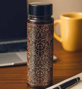 Bouteille d'eau en cuivre pur faite à la main, design moderne et unique, motif gaufré foncé, anti-fuite, bienfaits pour la santé, portable, voyage, personnalisable - Product Image 1
