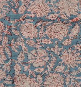 Tela de Algodón Estampada a Mano con Diseño Floral Azul Cielo – Tela Tradicional de Jaipur - Product Image 4