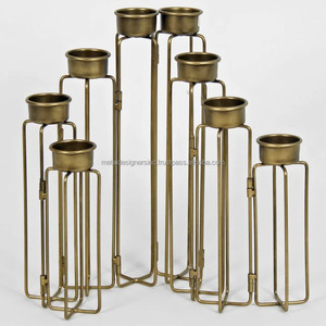 Gran estilo contemporáneo Metal dorado hecho a mano Día de San Valentín decoración del hogar 8 portavelas de té - Product Image 1