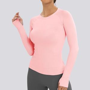 Camiseta de yoga de punto para mujer, ajustada, de invierno, de alta elasticidad, de secado rápido, top de gimnasio, ropa deportiva de compresión, venta al por mayor. - Product Image 2