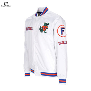 Nouvelle veste en satin de style universitaire pour hommes, veste de baseball pour équipes universitaires avec logos brodés - Product Image 3