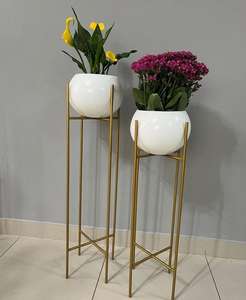 Elegante Soporte Dorado para Macetas, Moderno Soporte Geométrico Dorado para Plantas, Soporte de Lujo Dorado para Macetas de Interior - Product Image 4