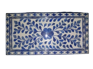 Bandeja Pequeña con Incrustaciones de Hueso Azul y Diseño Floral por PERFECT ENTERPRISES - Product Image 3