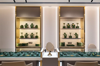 Conception d'intérieur de bijouterie de luxe entièrement personnalisée, aménagement complet avec comptoirs et présentoirs pour bijoux pour les boutiques