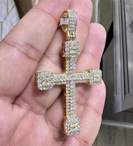 Pendentif Croix Personnalisé Sertie de Diamants Moissanite VVS Taille Ronde en Alliage Plaqué Or 14K, Breloque Religieuse, Cadeau Unisexe, Bijoux Hip-Hop - Product Image 3