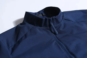 Chaqueta Deportiva de Invierno para Hombre, Diseño Nuevo, de Alta Calidad, con Logotipo Bordado Personalizado, Cuello Alto, Color Sólido - Product Image 6