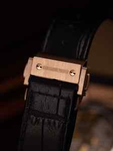 นาฬิกาข้อมือผู้ชาย รุ่น Round Alexander Ferros 9292D-08 Ferros Sapphire Leather Stainless Steel Water Resistant Mechanical Sport Automatic ระบบอนาล็อก - Product Image 3