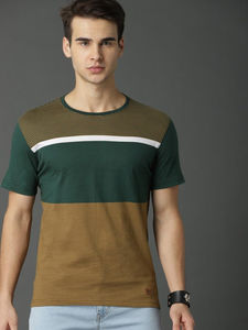Camiseta de diseño superior para hombre a bajo precio, diseños personalizados, camiseta de manga corta, cuello redondo de algodón, precio al por mayor con OEM - Product Image 3