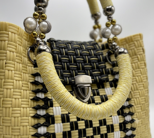 Handmade Woven Tote Bag Elegant Straw <b>Handbag</b> Pearl Handle Flower Accent Designer Beach Fashion Shoulder Bag For Women - Product Image 5