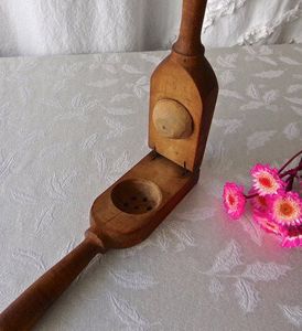 Handmade Wooden Lemon <b>Squeezer</b> For Easy <b>Juice</b> Pressing Without Electricity For Daily Home Kitchen Use - Product Image 5