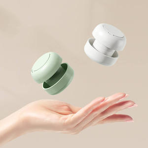 Cortador de pastillas compacto con estuche de almacenamiento, caja de medicamentos portátil multicolor para uso en viajes - Product Image 3