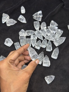 Vente en gros de sculptures en quartz cristal transparent Sphatik Shree Yantra, figurine porte-bonheur Feng Shui, artisanat fait main, spirituel - Product Image 4