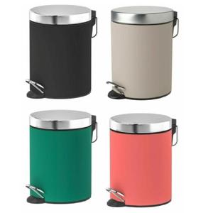 La poubelle en métal ajoute une touche élégante et moderne à n'importe quelle pièce grâce à sa surface polie et réfléchissante. - Product Image 3
