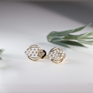Pendientes de tuerca con diamantes de oro en forma de marquesa, diseño clásico de filigrana calada, pavé de cristal, geométricos, joyería fina para mujer - Product Image 1