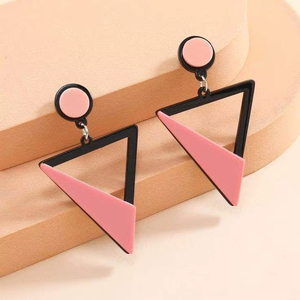 Boucles d'oreilles pendantes en résine époxy transparente, faites à la main, légères, bijoux modernes et tendance pour femmes - Product Image 1