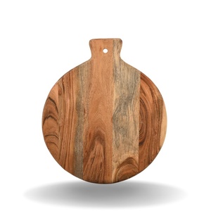Tabla de Cortar Redonda de Madera de Haya Artizon Studio, Acabado Liso, 1.5 cm de Grosor, Apta para Lavavajillas, Modelo AS-WC749 - Product Image 1