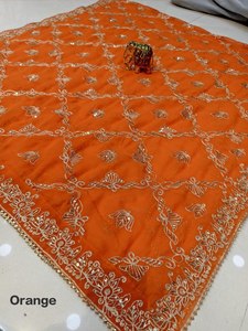 Lehenga Dupatta Tradicional de 2.4 Metros con Borde de Trabajo de Hilo Vintage y Bordado Pesado con Lentejuelas Arcoíris - Product Image 6