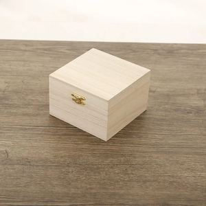 Boîte de montre en bois de pin recyclable de haute qualité outil de stockage durable avec design classique en gros du Vietnam - Product Image 3