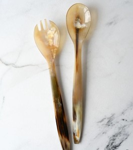 Ensemble de couverts de haute qualité, faits à la main, sculptés en corne naturelle, style animalier, pour service de table, cuillère à riz et salade. - Product Image 6
