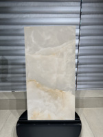 Carreaux de porcelaine premium Esencia Onice Amber |   Onyx ivoire luxueux avec veinage doré |   Carreaux de sol et de mur de luxe