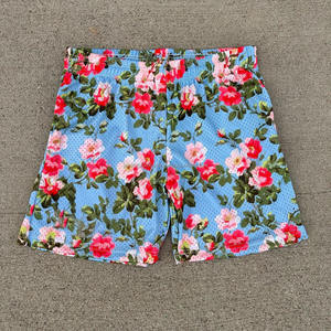 กางเกงขาสั้นตาข่ายพิมพ์ลายดอกไม้สำหรับทุกเพศใส่ได้ทั้งชายและหญิงกางเกงขาสั้นผ้าลูกฟูกโลโก้ออกแบบได้ตามต้องการเป็นมิตรกับสิ่งแวดล้อมสำหรับผู้ชายและผู้หญิง - Product Image 1